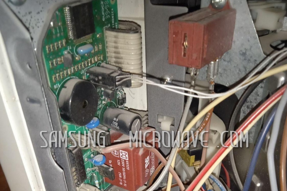 تعمیرات برد الکترونیکی سولاردام سامسونگ (2)